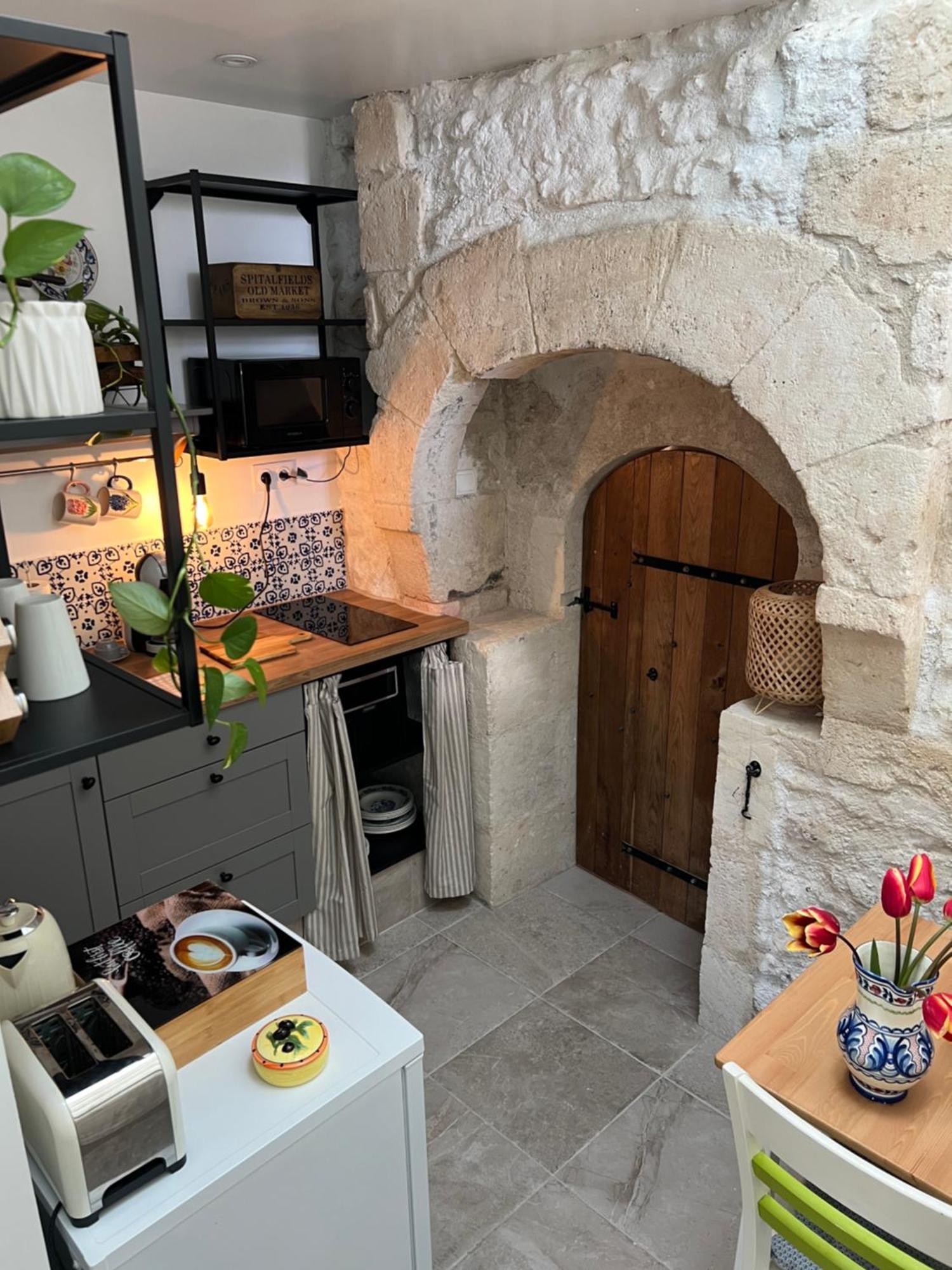 Entire Apartment With Swimming Pool Near Aubeterre Saint-Romain  Kültér fotó
