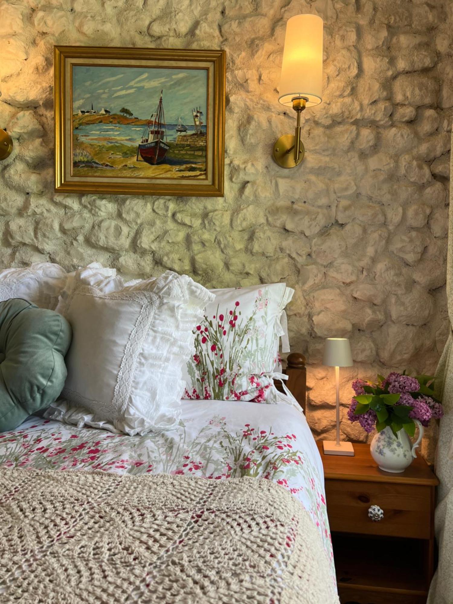 Entire Apartment With Swimming Pool Near Aubeterre Saint-Romain  Kültér fotó